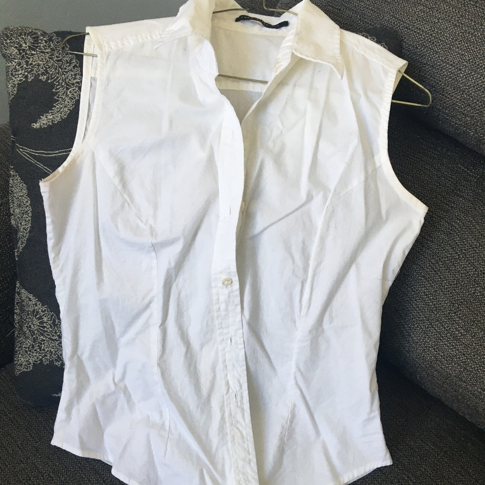 The Limited Button Down Sleeveless Blouse - Medium